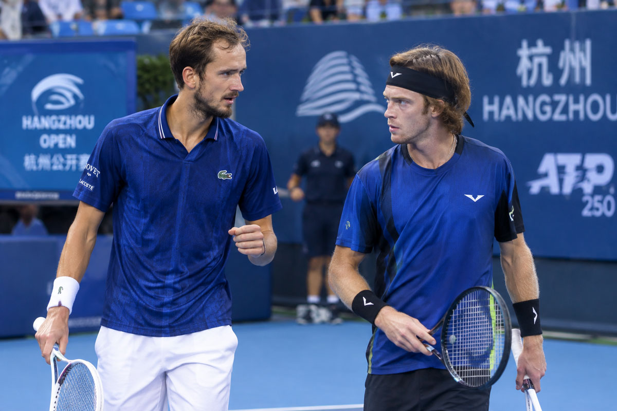Медведев и Рублев разыграли финал ATP250 Ханчжоу в Китае — как это было